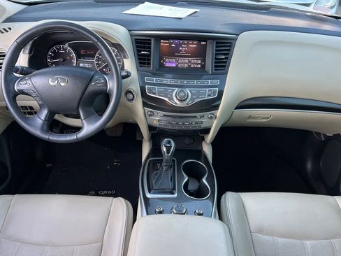 Used 2019 INFINITI QX60 Luxe w/ Essential Package image 4