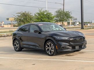 Used 2021 Ford Mustang Mach-E Premium video 3