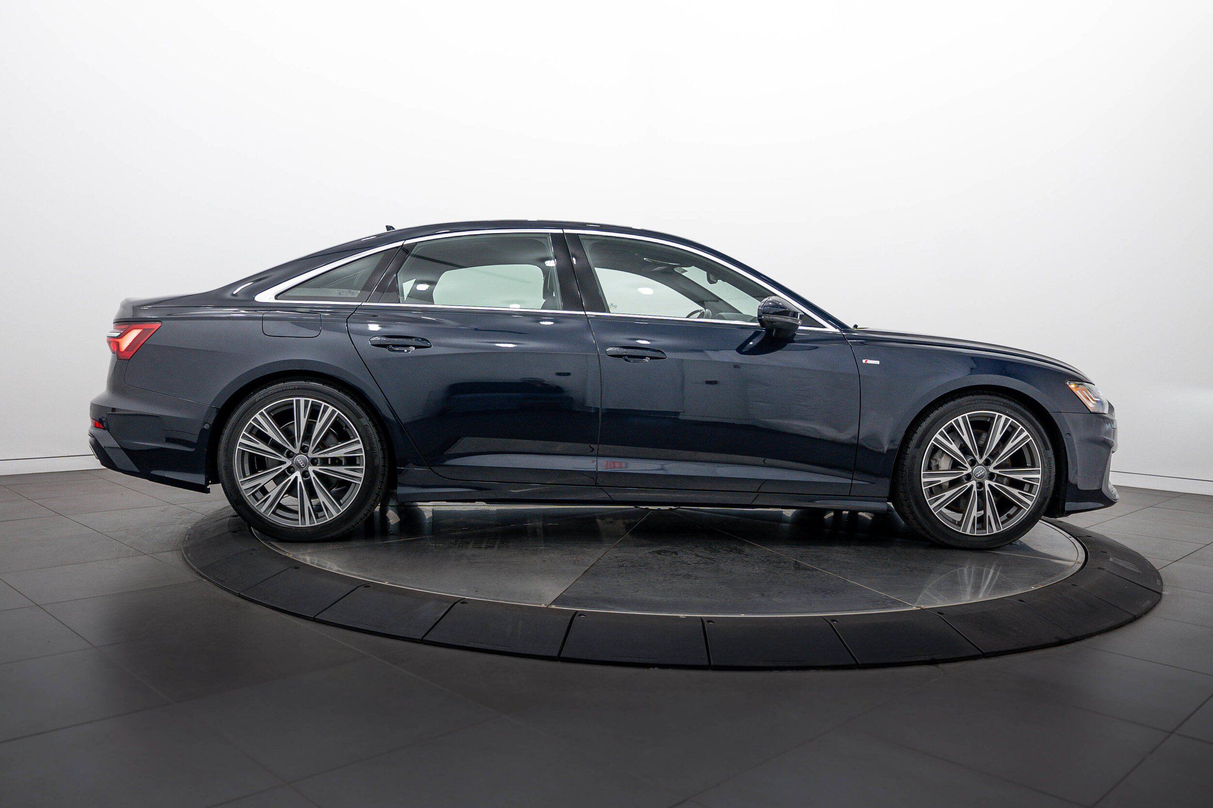 Used 2019 Audi A6 3.0T Prestige w/ Prestige Package AWD/4WD image 3