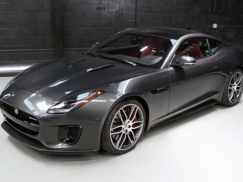 Used 2020 Jaguar F-TYPE R-Dynamic image 6