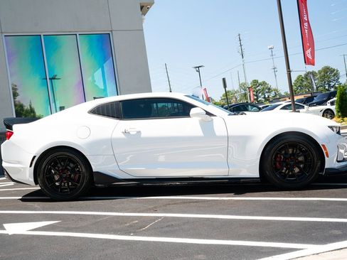 Used 2022 Chevrolet Camaro LS RWD image 10