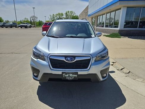 Used 2021 Subaru Forester Premium AWD/4WD image 3