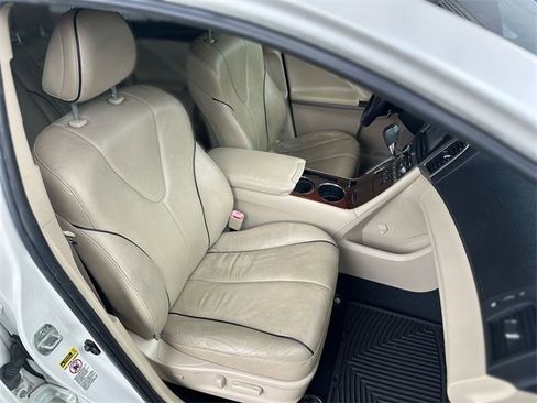 Used 2009 Toyota Venza image 27