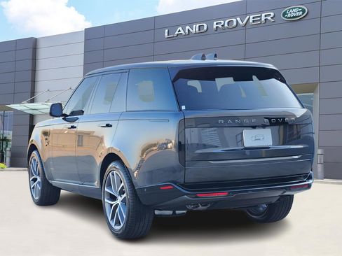 New 2025 Land Rover Range Rover SE image 4