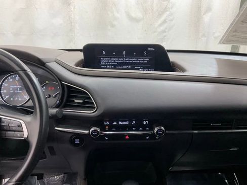 Used 2024 MAZDA CX-30 AWD 2.5 S w/ Premium Package image 17
