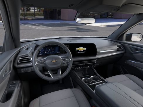 New 2026 Chevrolet Traverse LT w/ LPO, Floor Liner Package image 39