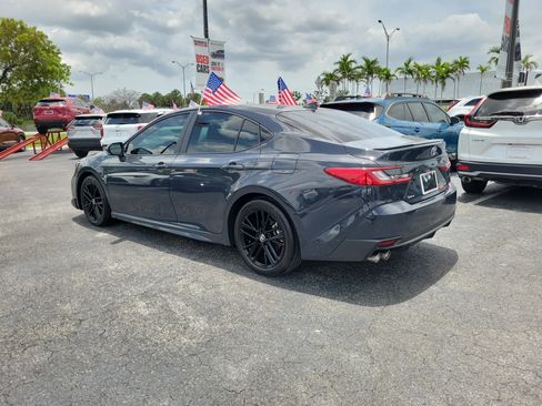 Used 2026 Toyota Camry SE FWD image 8
