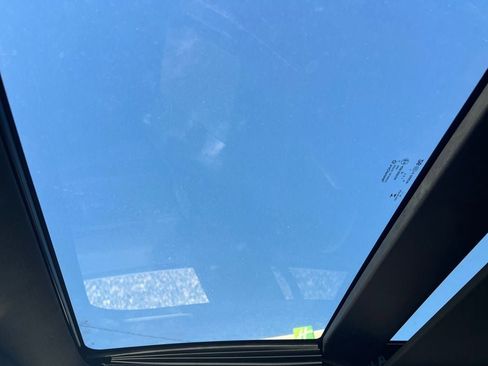 Used 2019 Jeep Grand Cherokee Limited w/ Luxury Group II image 22