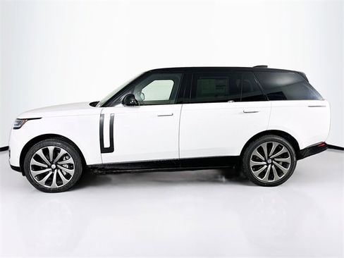 New 2025 Land Rover Range Rover Long Wheelbase SE image 8