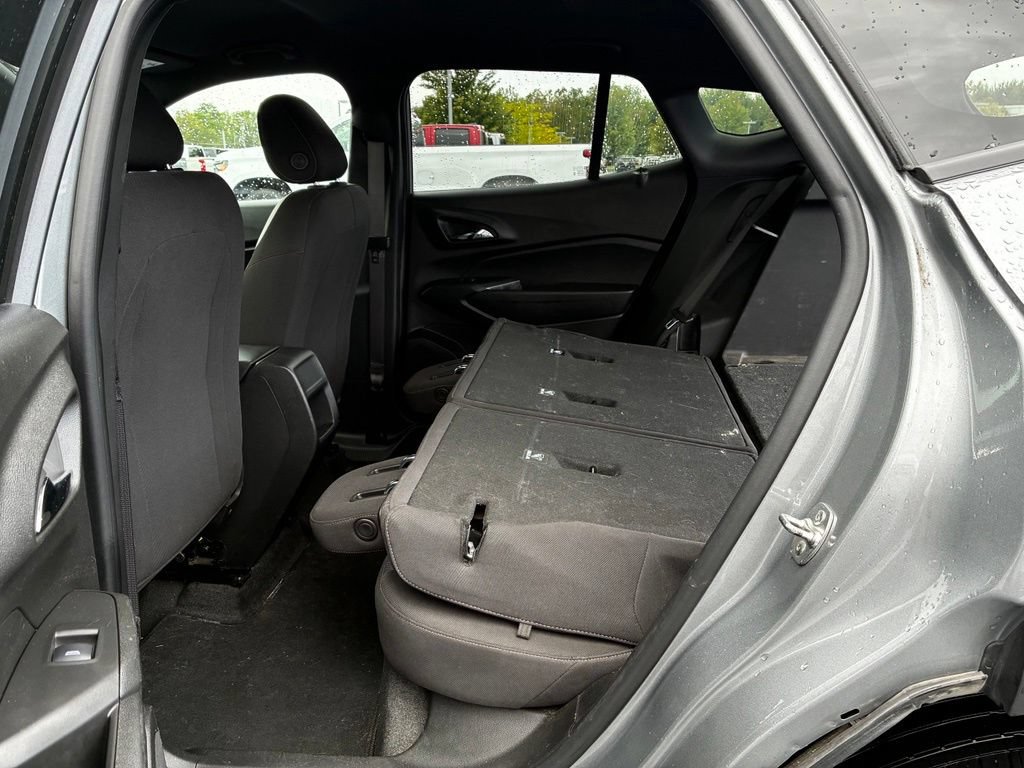 Used 2024 Chevrolet Trax RS FWD image 26