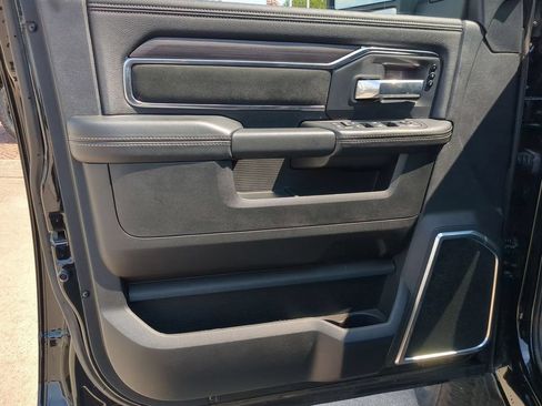New 2025 RAM 2500 Laramie w/ Night Edition AWD/4WD image 13