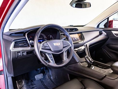 Used 2017 Cadillac XT5 Luxury w/ Driver Awareness Package FWD image 15