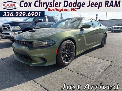 Used 2022 Dodge Charger Scat Pack w/ Driver Convenience Group image 1