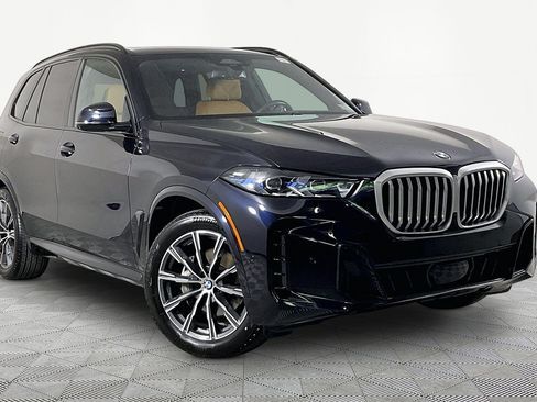 Certified 2024 BMW X5 xDrive40i w/ M Sport Package AWD/4WD image 4