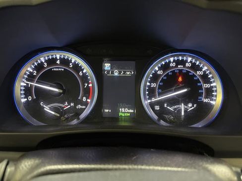 Used 2018 Toyota Highlander Limited image 9