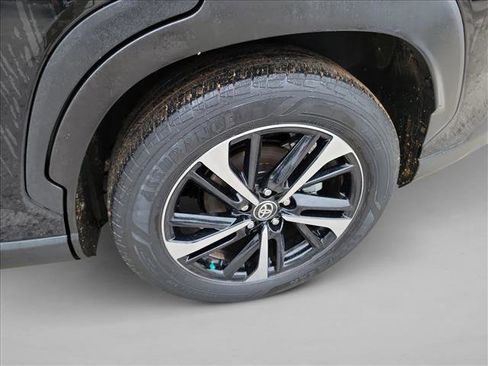 Used 2023 Toyota Corolla Cross AWD Hybrid w/ Convenience Package image 9