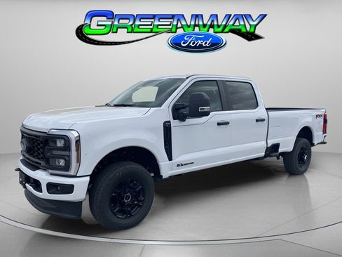 Used 2026 Ford F350 Lariat AWD/4WD image 1