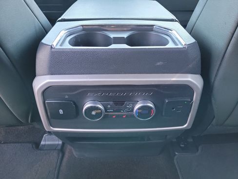 Used 2022 Ford Expedition Timberline image 11