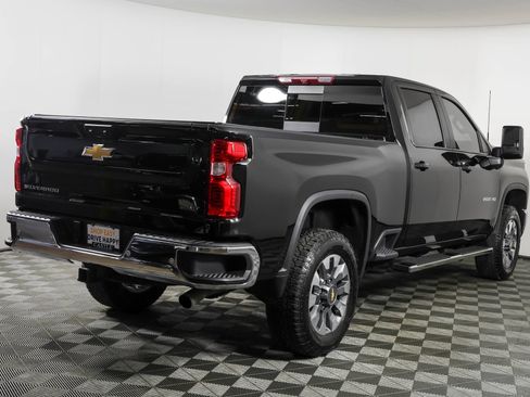 Used 2024 Chevrolet Silverado 2500 LT w/ All Star Edition AWD/4WD image 13