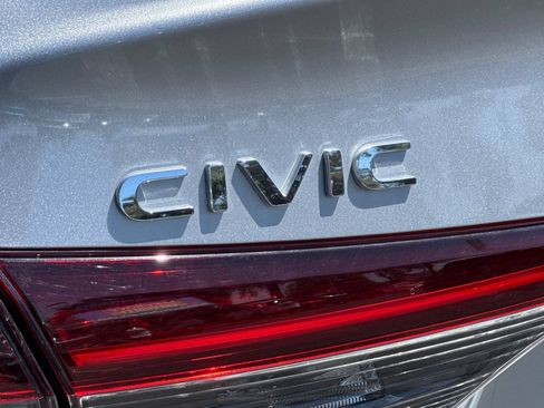 Used 2025 Honda Civic Sport image 30