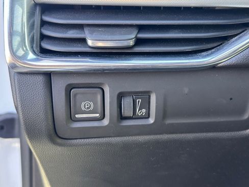 Used 2023 Cadillac XT4 Premium Luxury w/ Cold Weather Package image 27