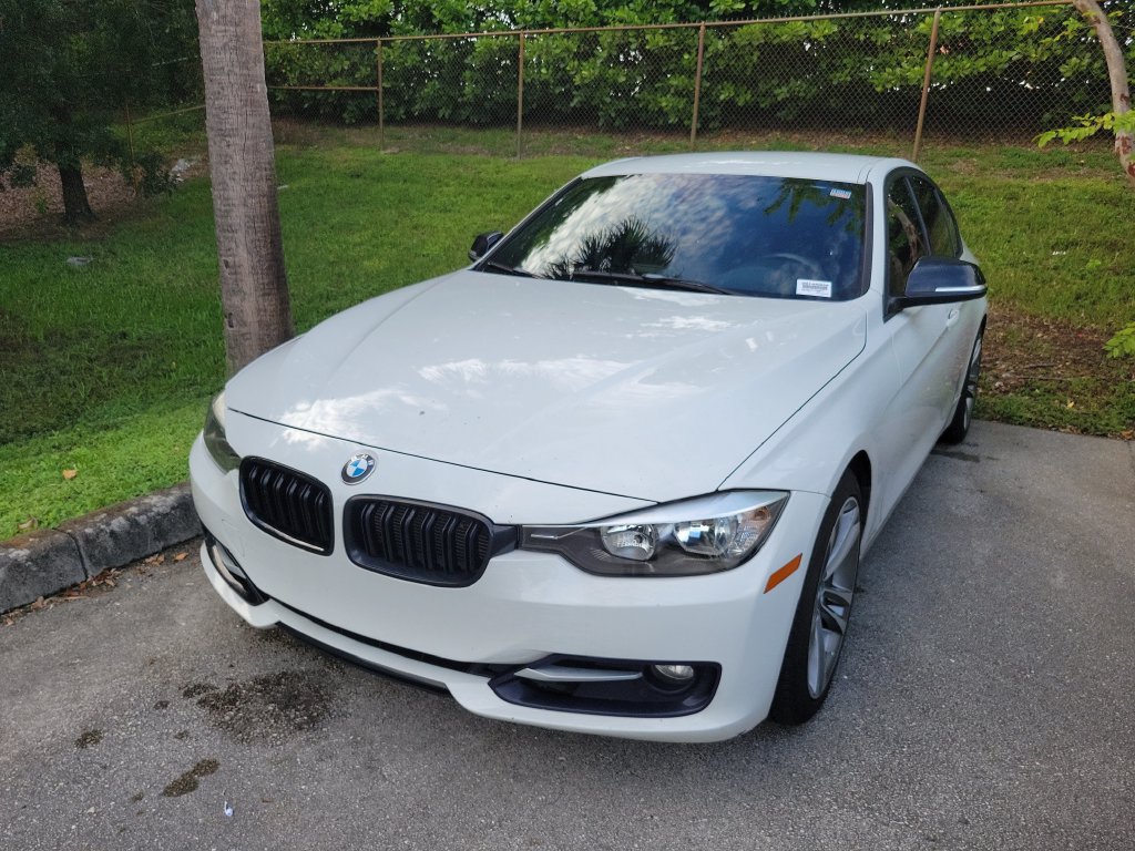 Used 2013 BMW 328i Sedan RWD image 3