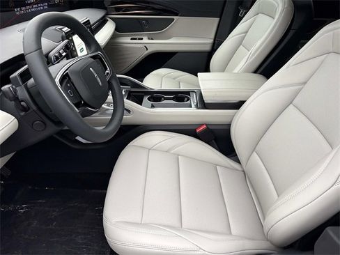 New 2026 Lincoln Nautilus Premier w/ Jet Appearance Package image 23