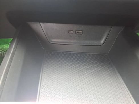 Used 2025 Chevrolet Equinox LT w/ Convenience Package II FWD image 27