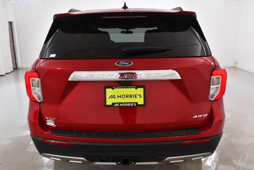 Used 2024 Ford Explorer XLT w/ Equipment Group 202A AWD/4WD image 13