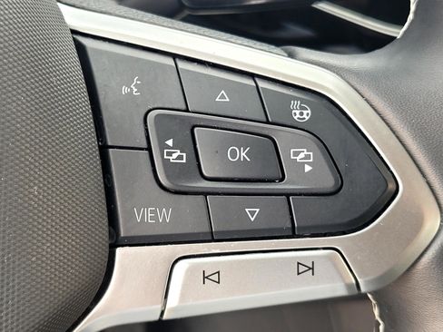 Used 2024 Volkswagen Taos S image 18