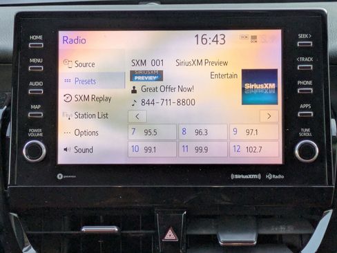 Used 2021 Toyota Camry XSE image 27