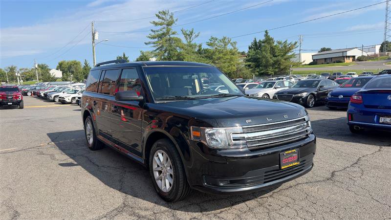 Used 2018 Ford Flex SE FWD image 2