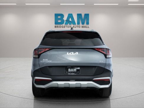 Used 2024 Kia Sportage EX AWD/4WD image 6