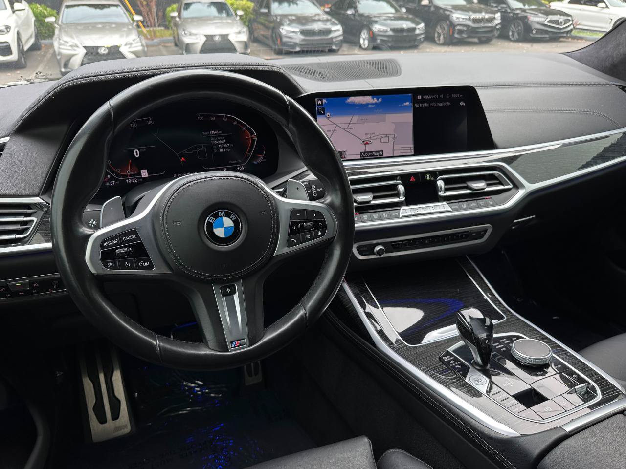Used 2021 BMW X7 xDrive40i w/ M Sport Package AWD/4WD image 2