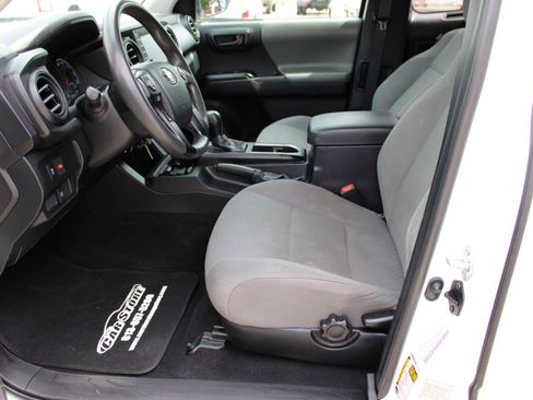 Used 2022 Toyota Tacoma SR RWD image 22