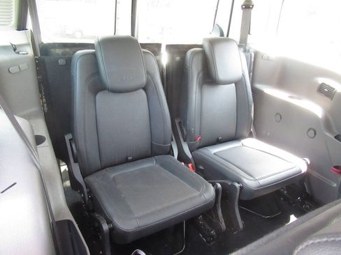 Used 2023 Ford Transit Connect XL FWD image 8