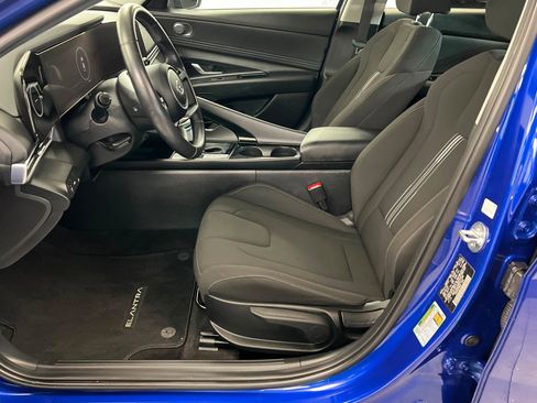 Used 2023 Hyundai Elantra SEL w/ Convenience Package image 18