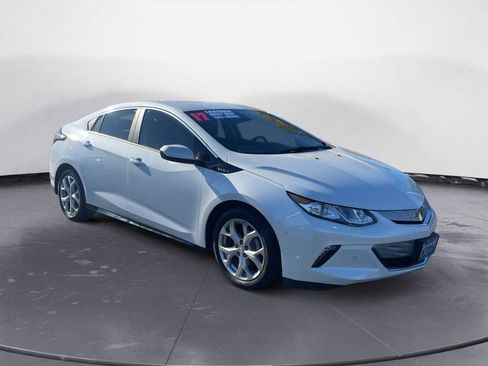 Used 2017 Chevrolet Volt Premier w/ Driver Confidence II Package image 8