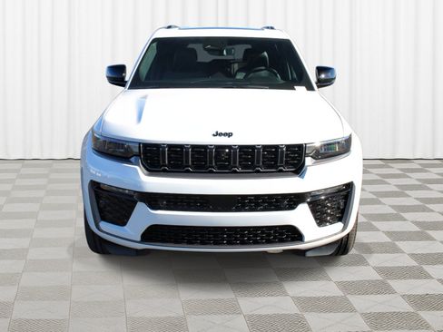 New 2026 Jeep Grand Cherokee Limited AWD/4WD image 34