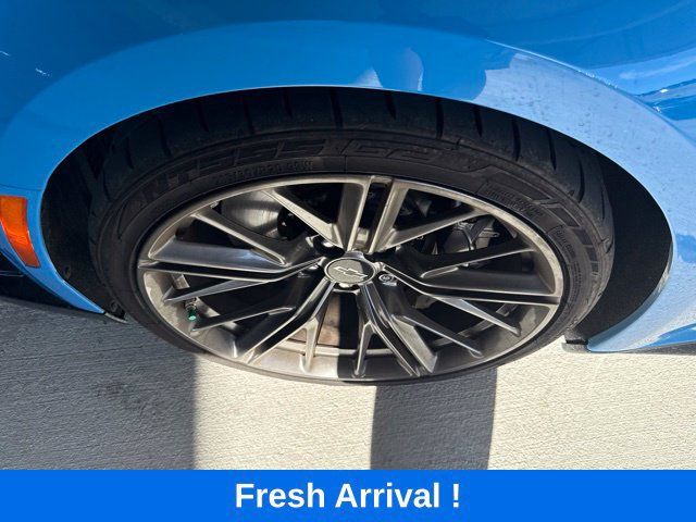 Used 2022 Chevrolet Camaro ZL1 RWD image 19