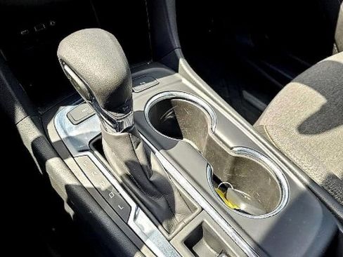 Used 2023 Chevrolet Equinox LT w/ LPO, Floor Liner Package image 32