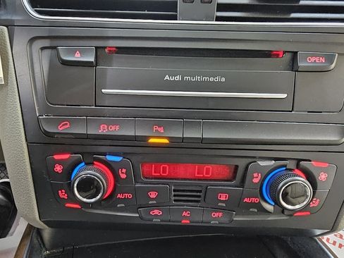 Used 2011 Audi Q5 3.2 Prestige AWD/4WD image 29