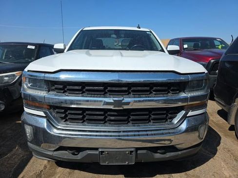 Used 2018 Chevrolet Silverado 1500 LT w/ LT Eassist Package image 6