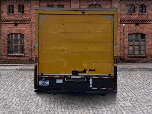 Used 2021 GMC Savana 3500 Extended w/ Power Convenience Package image 5