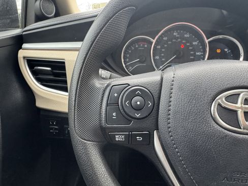Used 2014 Toyota Corolla LE FWD image 22
