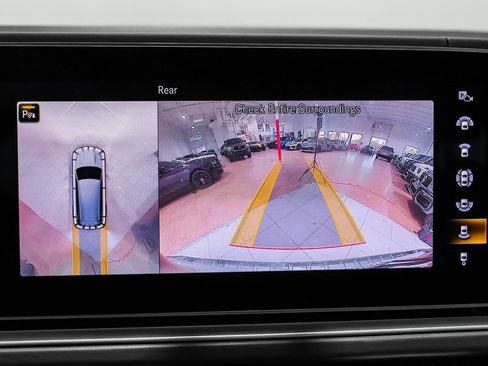 Used 2023 Mercedes-Benz GLS 63 AMG 4MATIC image 22