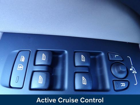 New 2026 Volvo XC60 B5 Plus w/ Protection Package Premier image 10