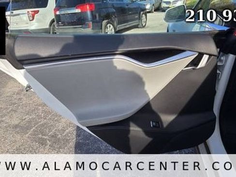 Used 2014 Tesla Model S 85 RWD image 28
