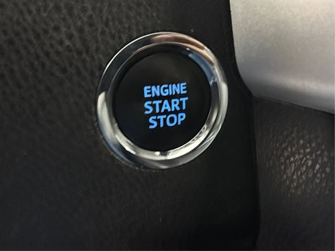 Used 2018 Toyota Highlander XLE image 40