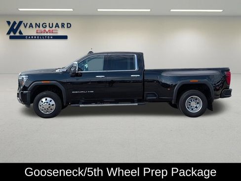 Used 2026 GMC Sierra 3500 Denali w/ Denali Reserve Package AWD/4WD image 4